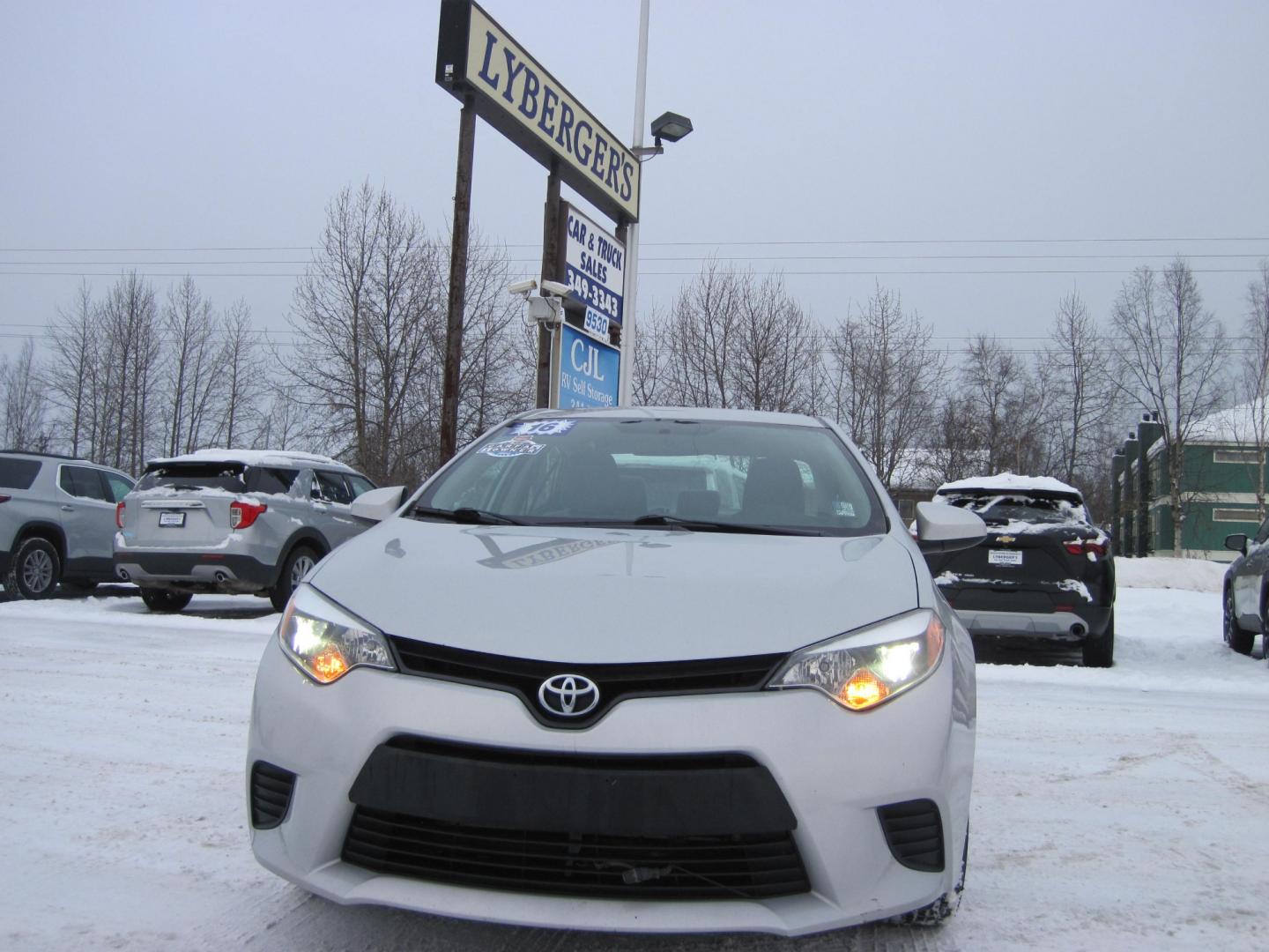 2016 silver /gray Toyota Corolla (2T1BURHE1GC) , 6-Speed Automatic transmission, located at 9530 Old Seward Highway, Anchorage, AK, 99515, (907) 349-3343, 61.134140, -149.865570 - Low miles on this Toyota Corolla - Photo#1